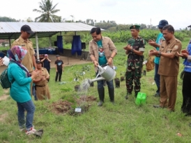 https://perumdatugutirta.co.id/publikasi/berita/umum/atasi-krisis-global-tugu-tirta-inisiasi-tanam-pohon-di-catchment-area-bromo-tengger-semeru-056fe