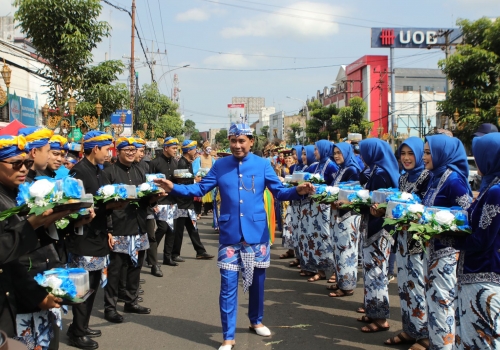 Meriahkan Pawai Tumpeng Kota Malang, Tugu Tirta Boyong 