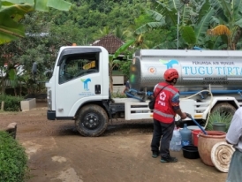 https://perumdatugutirta.co.id/publikasi/berita/umum/tugu-tirta-salurkan-bantuan-and-suplai-air-minum-ke-wilayah-terdampak-banjir-malang-selatan-e2723