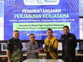 https://perumdatugutirta.co.id/publikasi/berita/toss/tugu-tirta-jalin-kerjasama-toss-dengan-trunojoyo-sampang-disaksikan-langsung-dua-kepala-daerah-fbf58