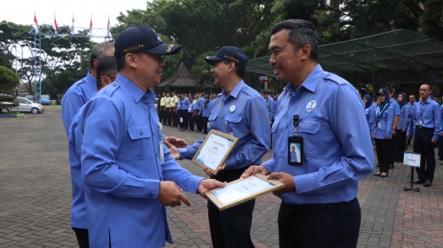 Semangat Hari Olahraga Nasional  Lingkupi Keluarga Besar Tugu Tirta