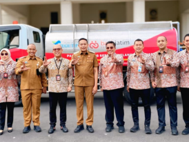 https://perumdatugutirta.co.id/publikasi/berita/umum/pertama-kali-tugu-tirta-terima-bantuan-csr-truk-tangki-dari-bank-jatim-untuk-layanan-masyarakat-kota-malang-24ac1