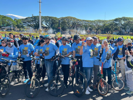 Mbois Bawa Tumbler Tugu Tirta, 1.112 Tumbler Gratis 'Ludes' dalam Hitungan Menit!